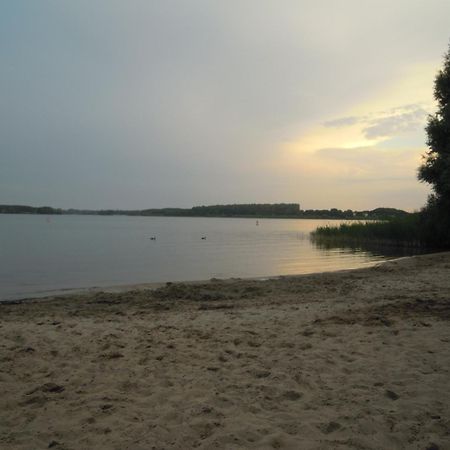 Ferienhaus Am Fleesensee Silz  المظهر الخارجي الصورة
